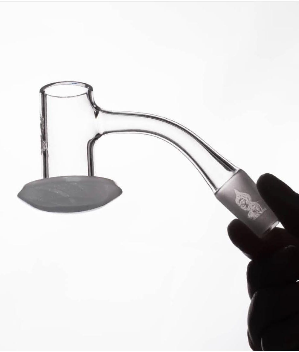 Alternative view of TEMPLE QUARTZ: OPAQUE BLENDER