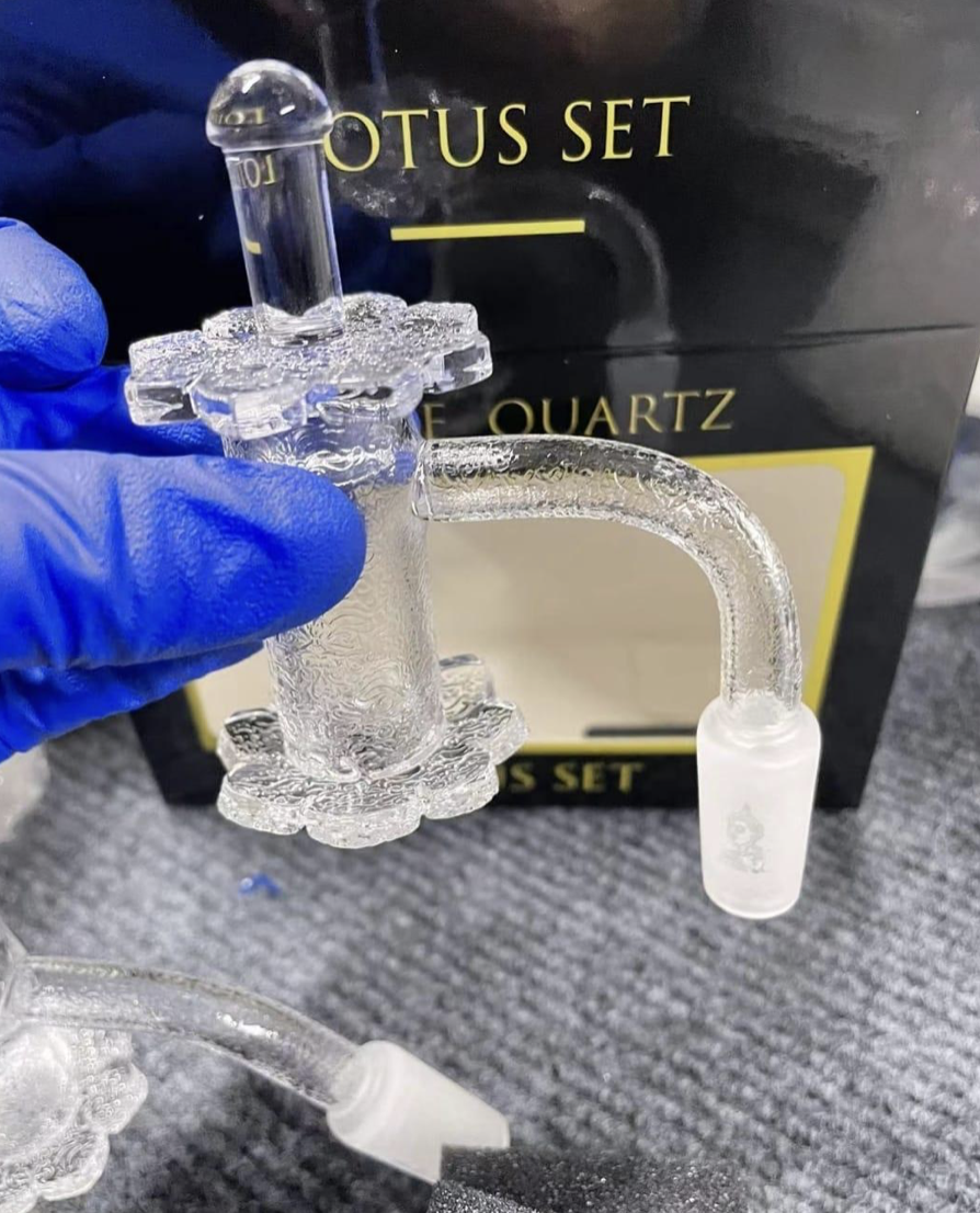 TEMPLE QUARTZ: LOTUS ETCHED BLENDER KIT