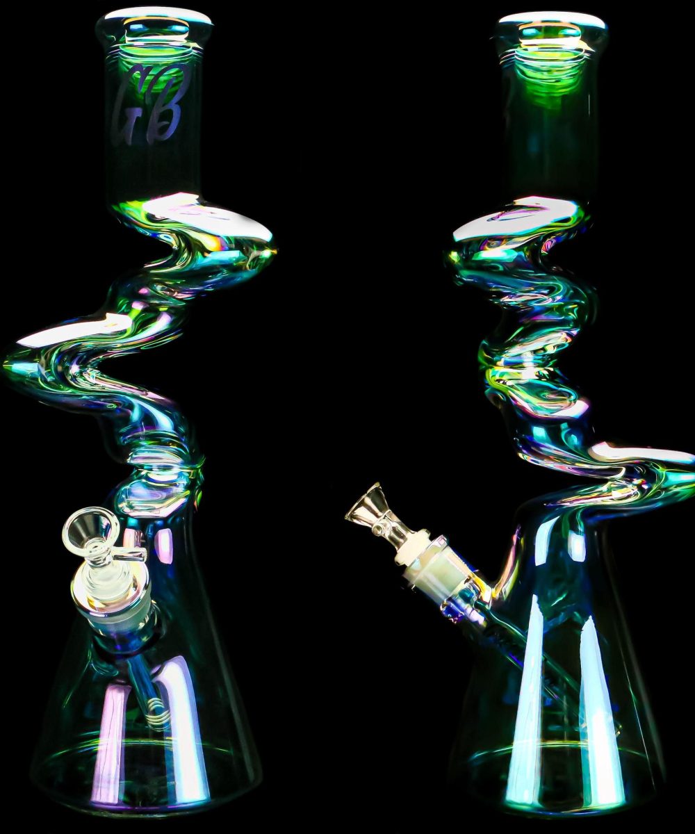 GREEN BEAR: 16" CHROME ZAG BEAKER