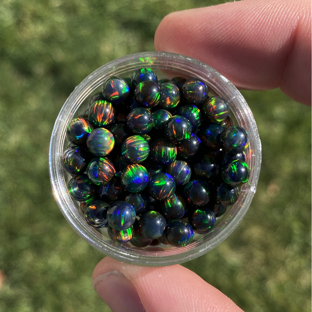 RUBY PEARL CO: 4MM BLACK OPAL SINGLE 1PK