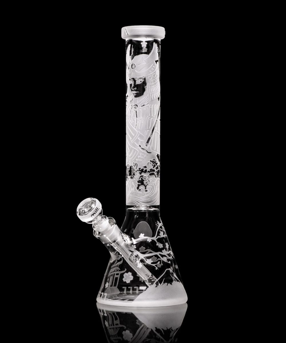 Alternative view of MILKY WAY GLASS: FEMME SAMURAI BEAKER (MK-1031)