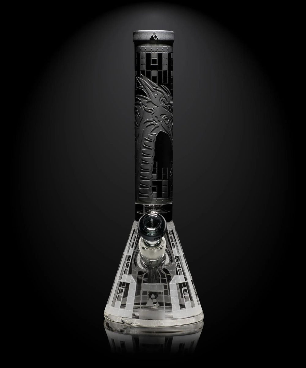 Alternative view of MILKY WAY GLASS: 15" DRAGONS LAIR BEAKER (MK-1032)