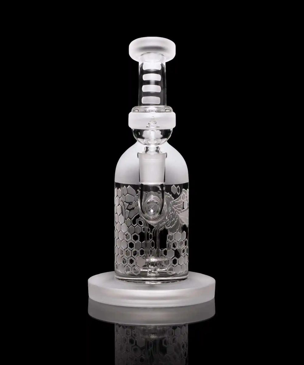 Alternative view of MILKY WAY GLASS: BEE HIVE RIG (MK-028)