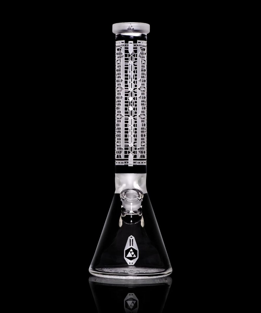 Alternative view of MILKY WAY GLASS: 15" OBTUSE BEAKER (MK-010)