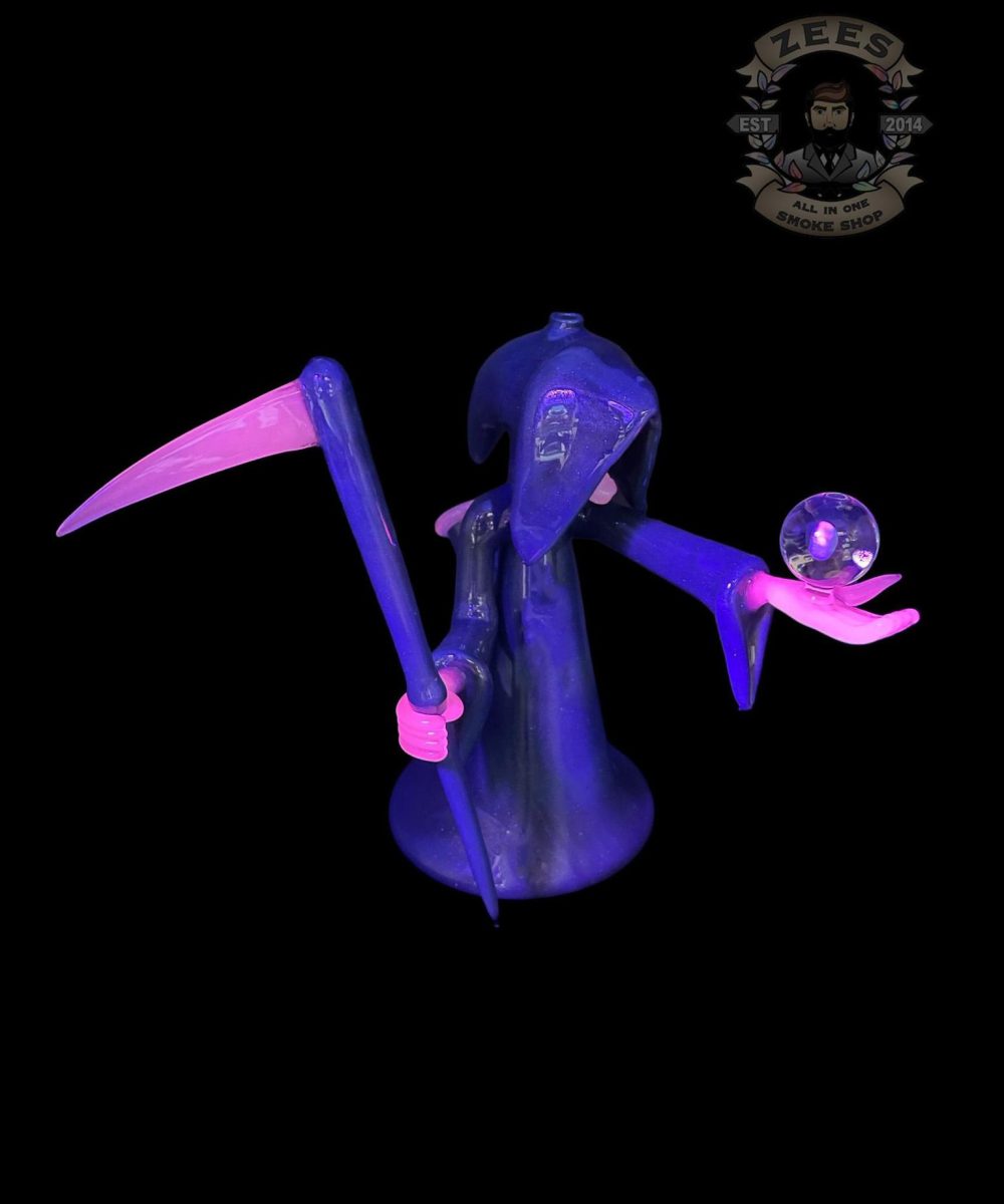 Alternative view of JOACHIM GLASS: SECRET WHITE UV AND BLUE STARDUST REAPER RIG