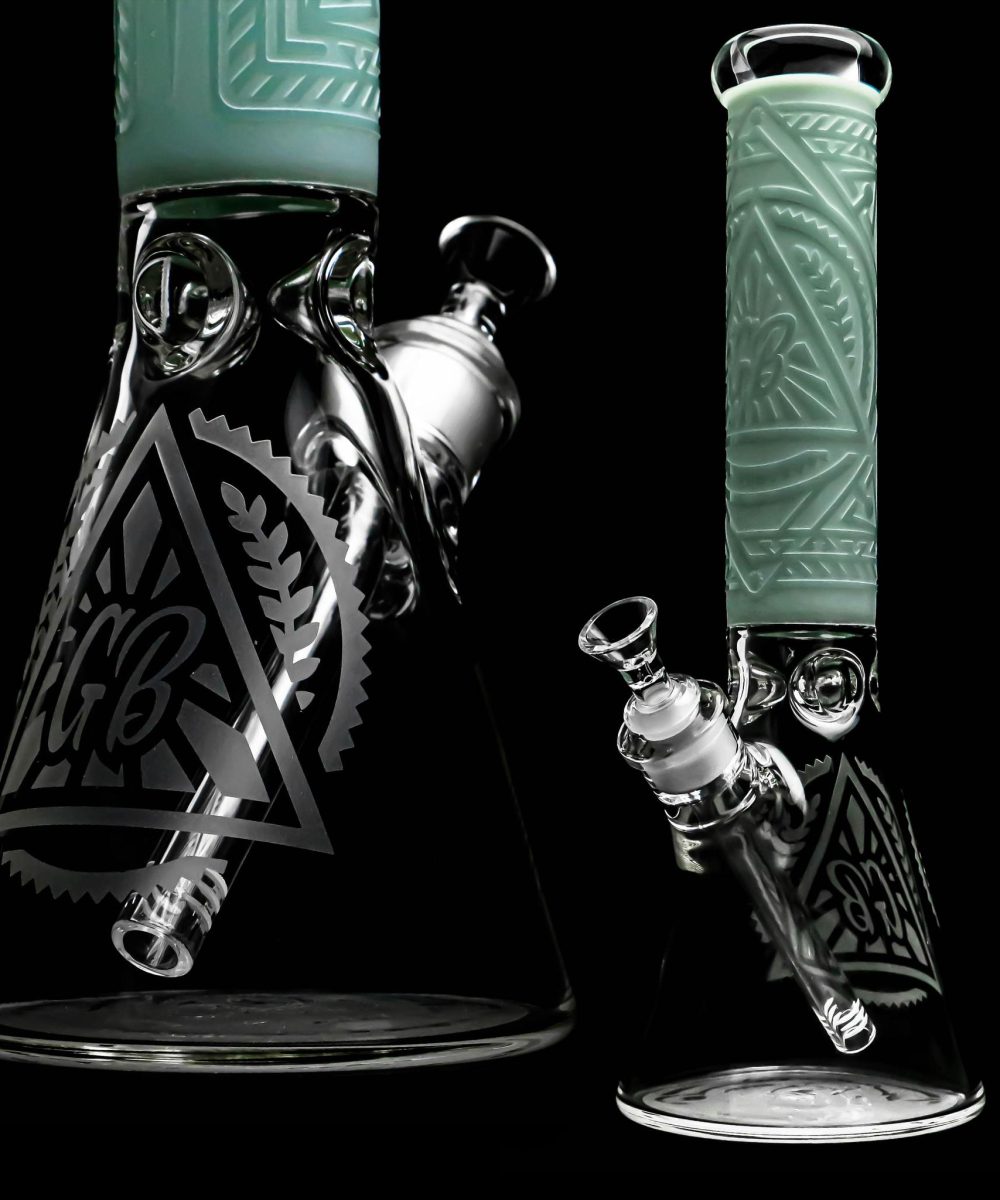 GREEN BEAR GLASS: 14" SAND BLASTED ALL SEER BEAKER