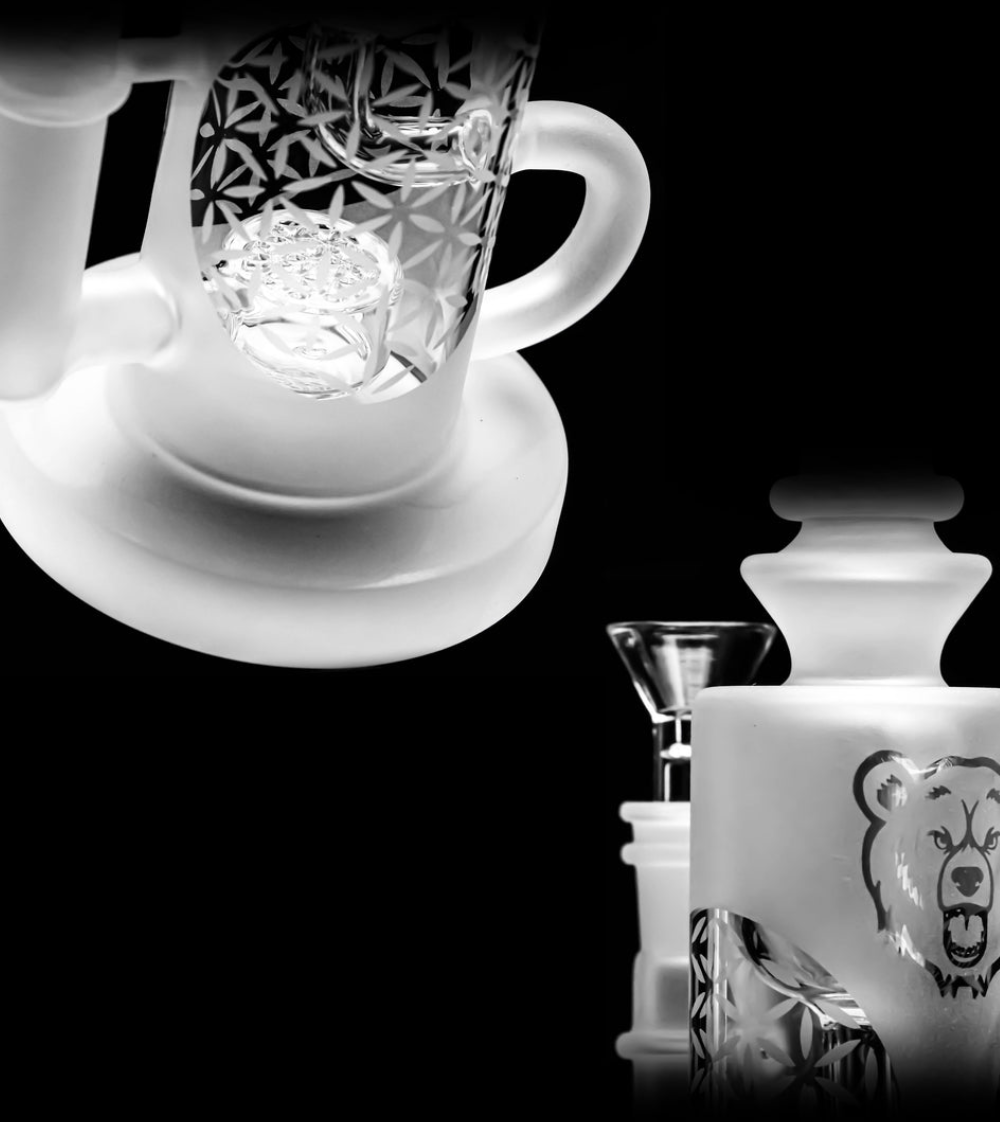 Alternative view of GREEN BEAR GLASS: 9" SAND BLASTED INCYCLER