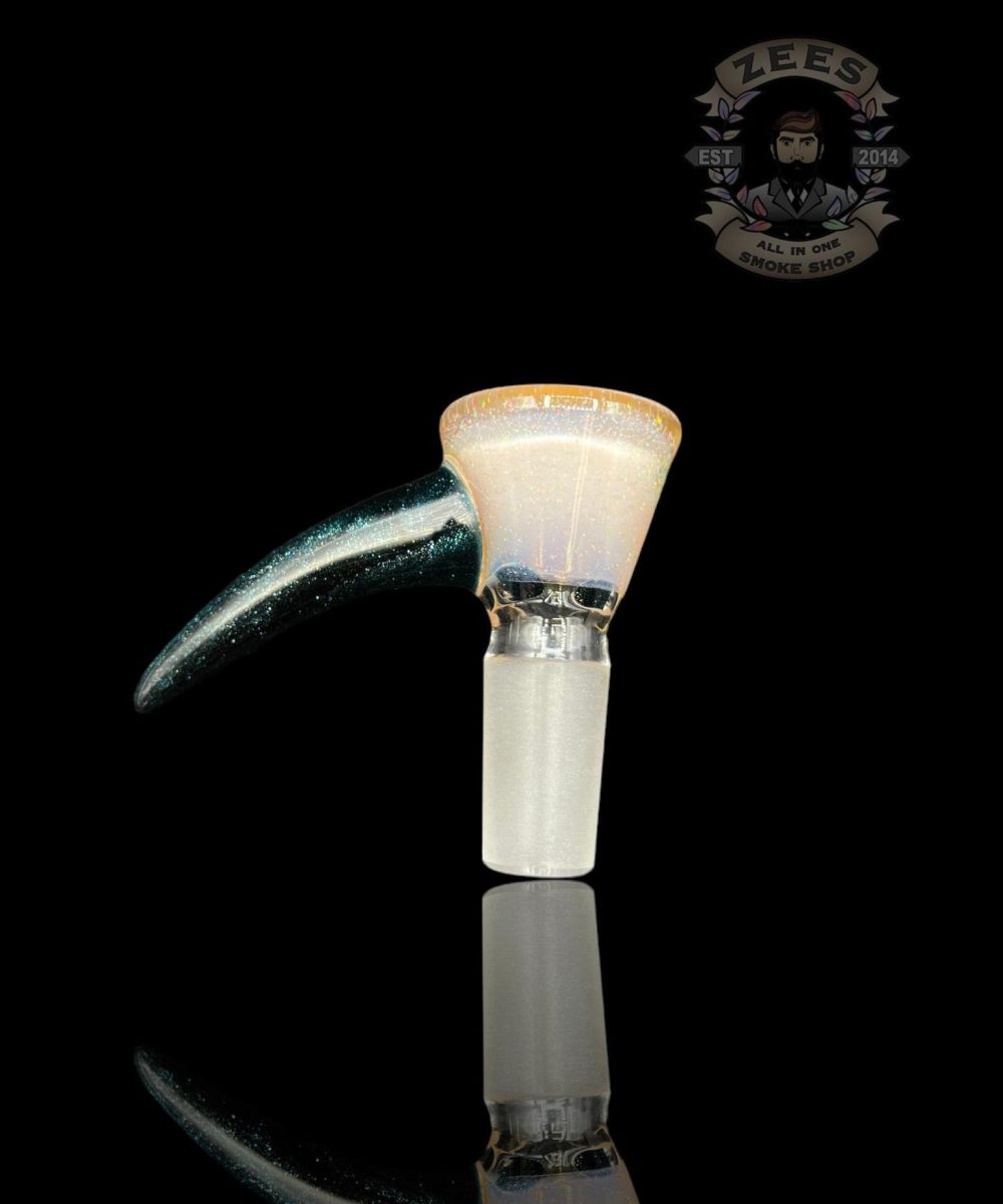 KENTA KITO: CRUSHED OPAL HORN FLOWER SLIDE