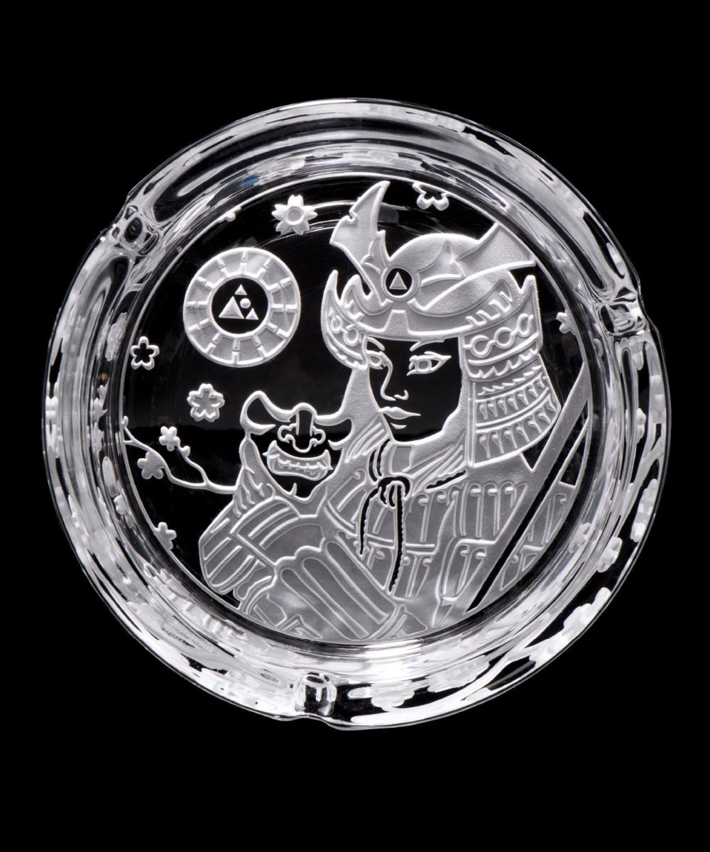 MILKY WAY GLASS: FEMME SAMURAI ASH TRAY (MK-A1)