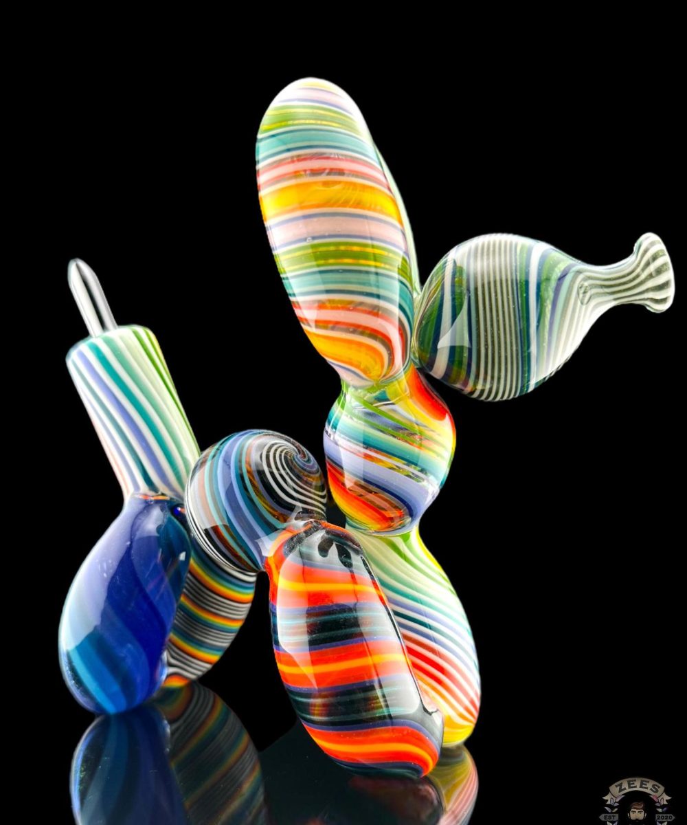 BLITZKRIEGA GLASS: FULL SIZE DECORATIVE BALLOON DOG