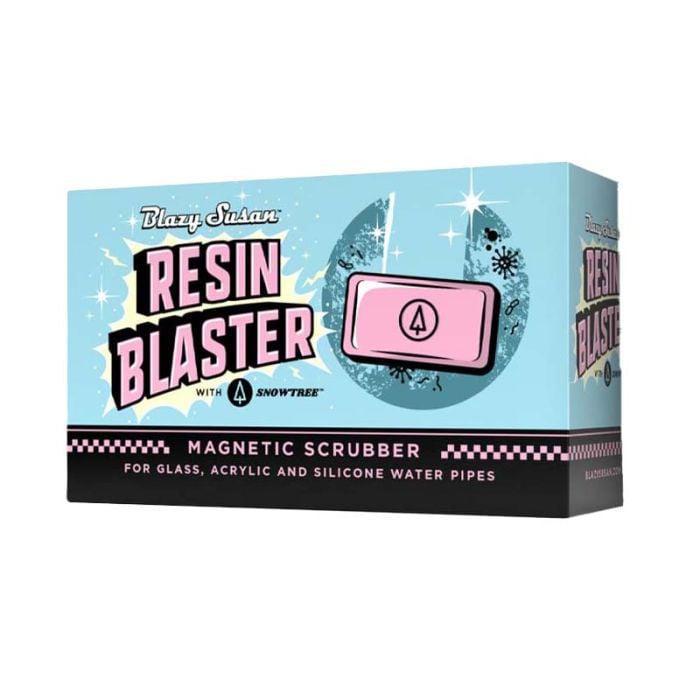 BLAZY SUSAN: RESIN BLASTER MAGNETIC SCRUBBER WITH SNOWTREE