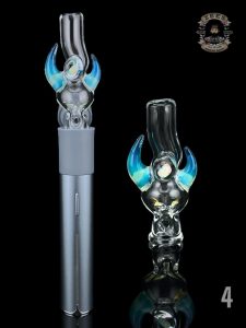 #4 AQUAMANIA WITH OPAL