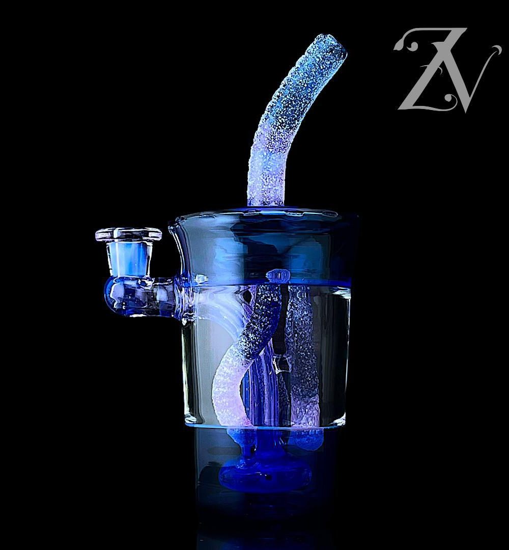EMPERIAL GLASS: SOUR WORM CUP RIG PINK SLYME X COBALT