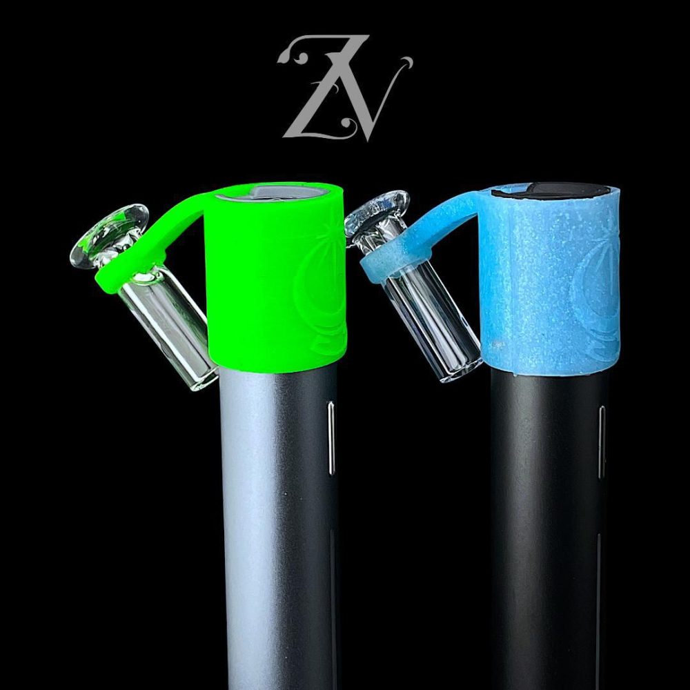 Alternative view of ONE TRICK PONY: 9MM SIPPER PIVOT TETHER