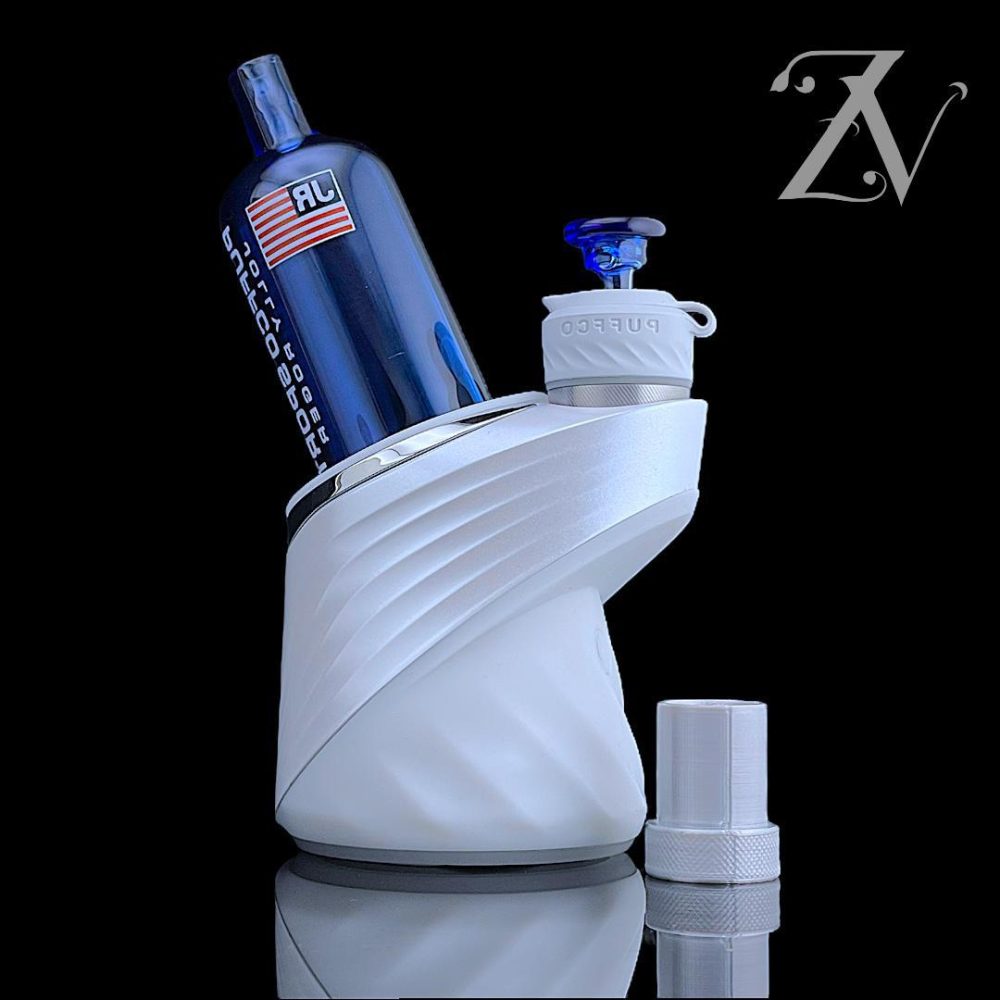 Alternative view of SPACEWALK GLASS: DRY TOP SET PUFFCO PEAK ATTACHMENT