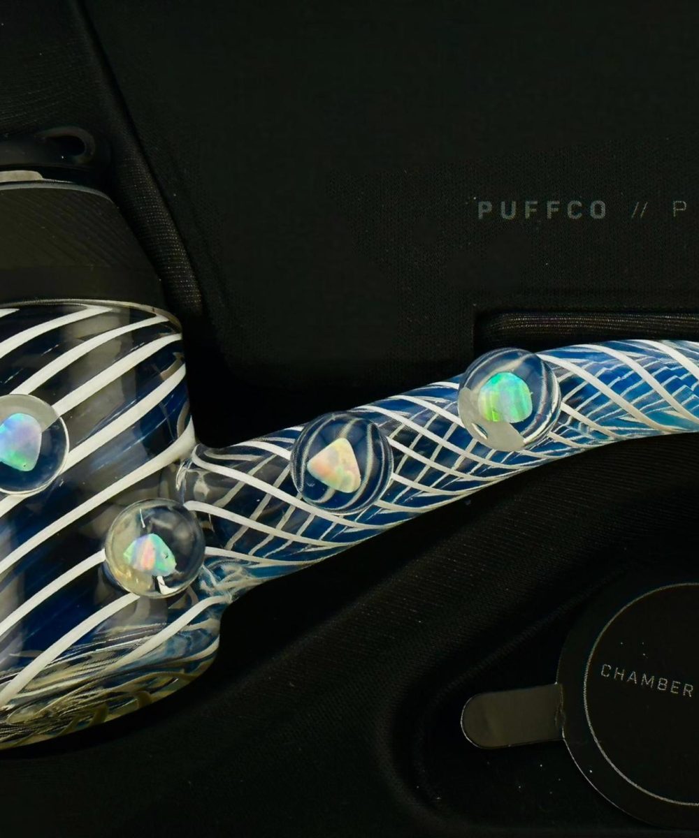Alternative view of IRIDESCENT GLASS: RETICELLO CASE FITTER PUFFCO PROXY ATTACHMENT